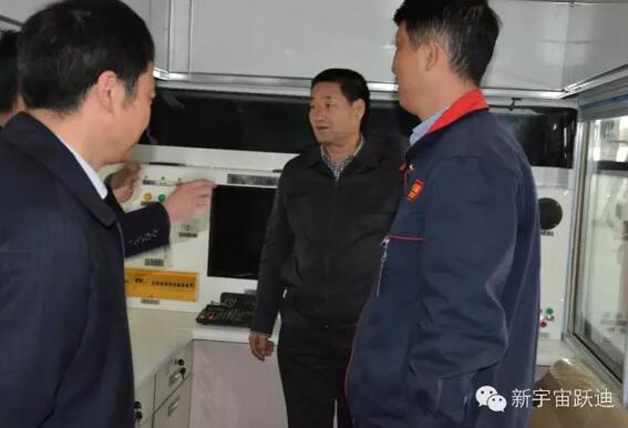 商洛市人大主任何铁虎到公海彩船6600集团旗下陕西公海彩船6600新能源汽车有限公司调研