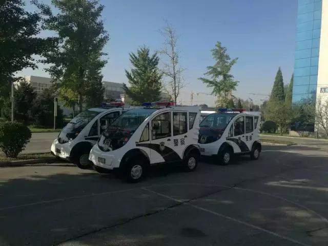 纯点巡逻车