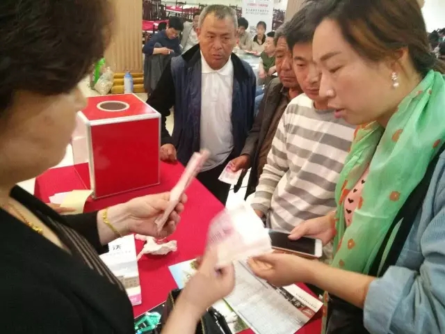 公海彩船6600电动汽车2017全国厂家直销大型团购会山东成武站圆满落幕！