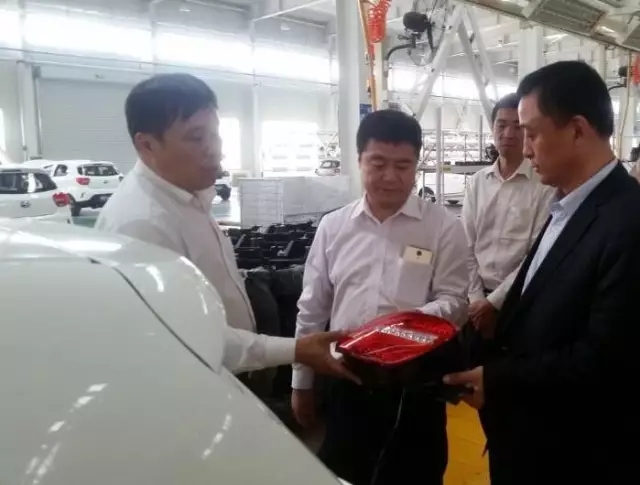 格力精密模具公司总经理黄国军一行到河北公海彩船6600集团参观考察