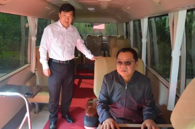 原河北省委常委、省纪委书记臧胜业一行到河北公海彩船6600集团参观考察