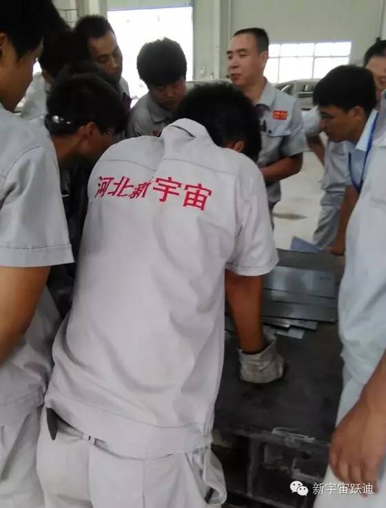 公海彩船6600集团2015年度生产一线员工“技术标兵”评比大赛正式拉开帷幕