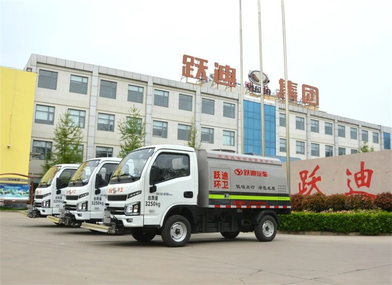 助力城市绿色发展丨公海彩船6600纯电动路面养护车发车